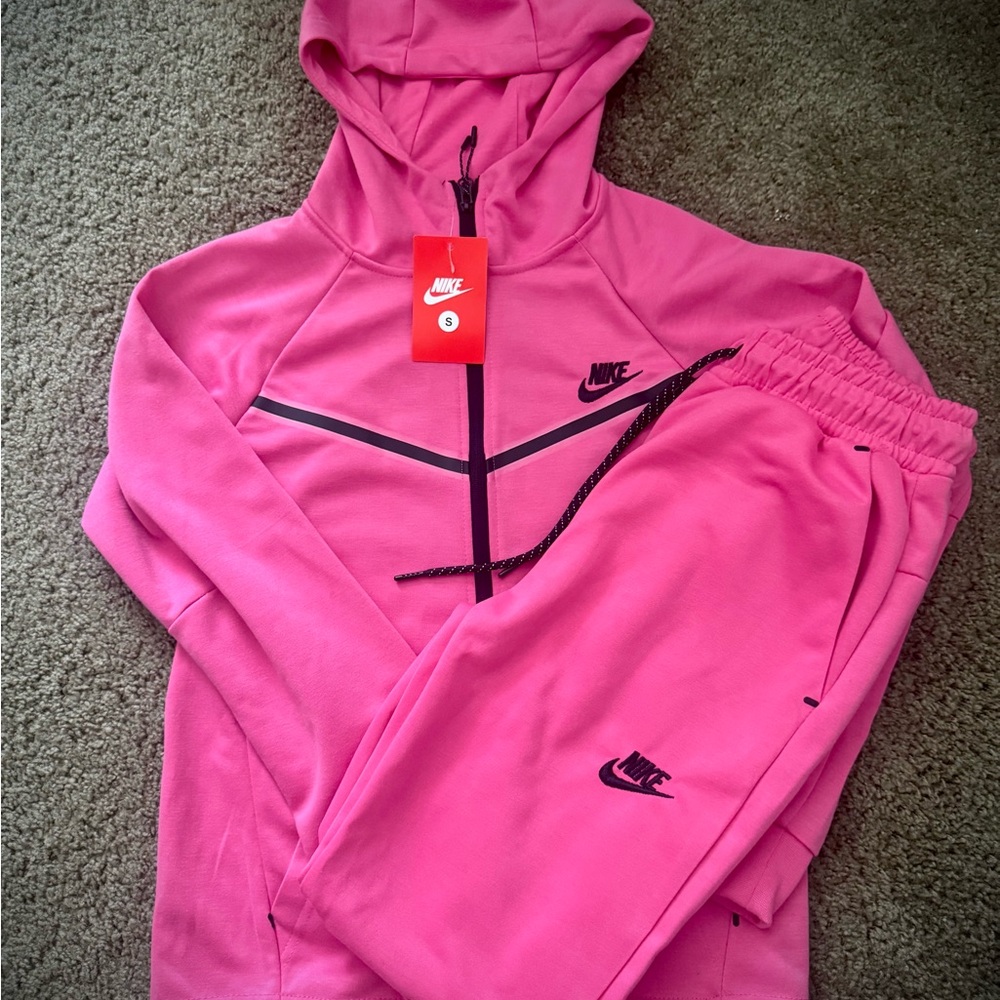 Nike Fuchsia Hoodie and Jogger Set